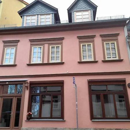 Clara Apartment