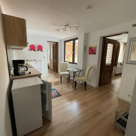 Clara Apartment *