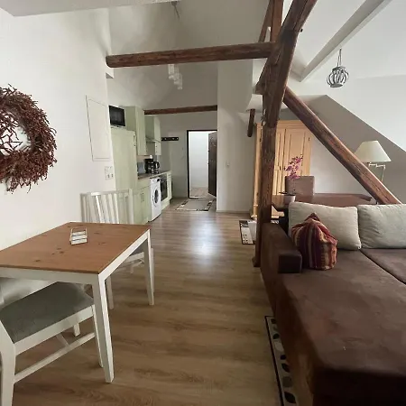 Clara Apartment