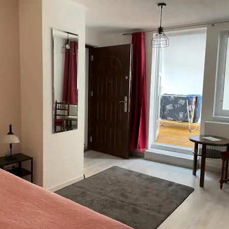 Clara Apartment